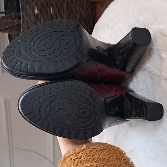 Clarks Indigo burgundy ankle leather boots - Picture 3 of 9